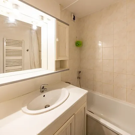 Confortable T3 A Francois Longchamp - Proche Pistes Et Commerces, Balcon Sud - Fr-1-807-18