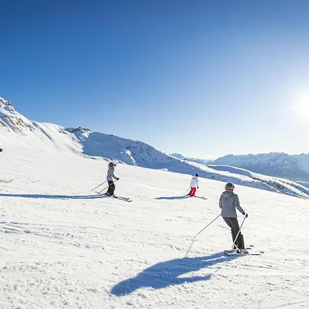 Confortable T3 A Francois Longchamp - Proche Pistes Et Commerces, Balcon Sud - Fr-1-807-18